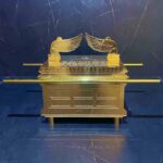 Urna em Acrílico Dourado Arca, Gazofilácio Arca da Aliança, Gazofilácio, gazofilacio ofertorio, ofertorio em acrilico, gazofilacio em acrilico, gazofilacio de acrilico