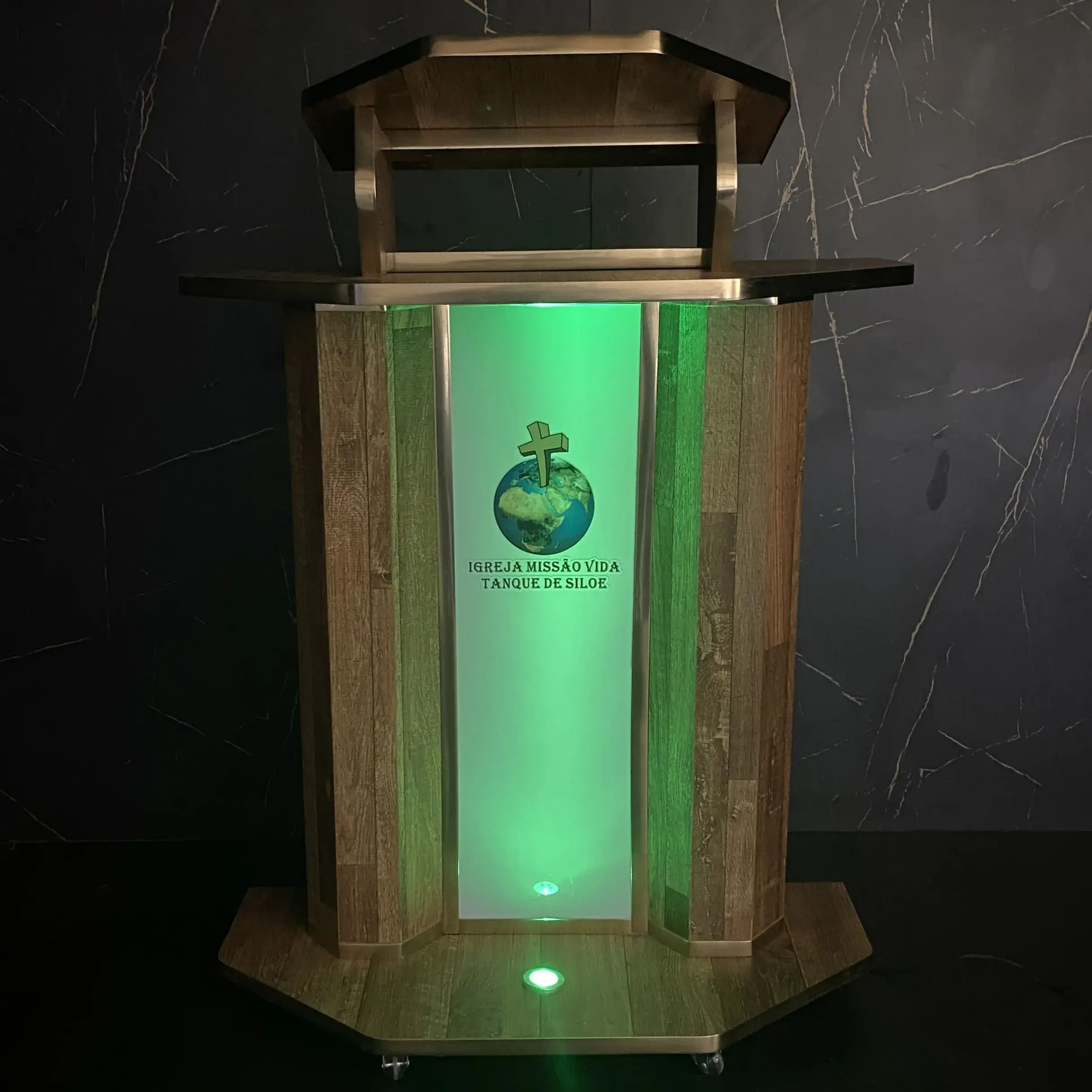 Púlpito de Madeira Arão com Led e Logomarca