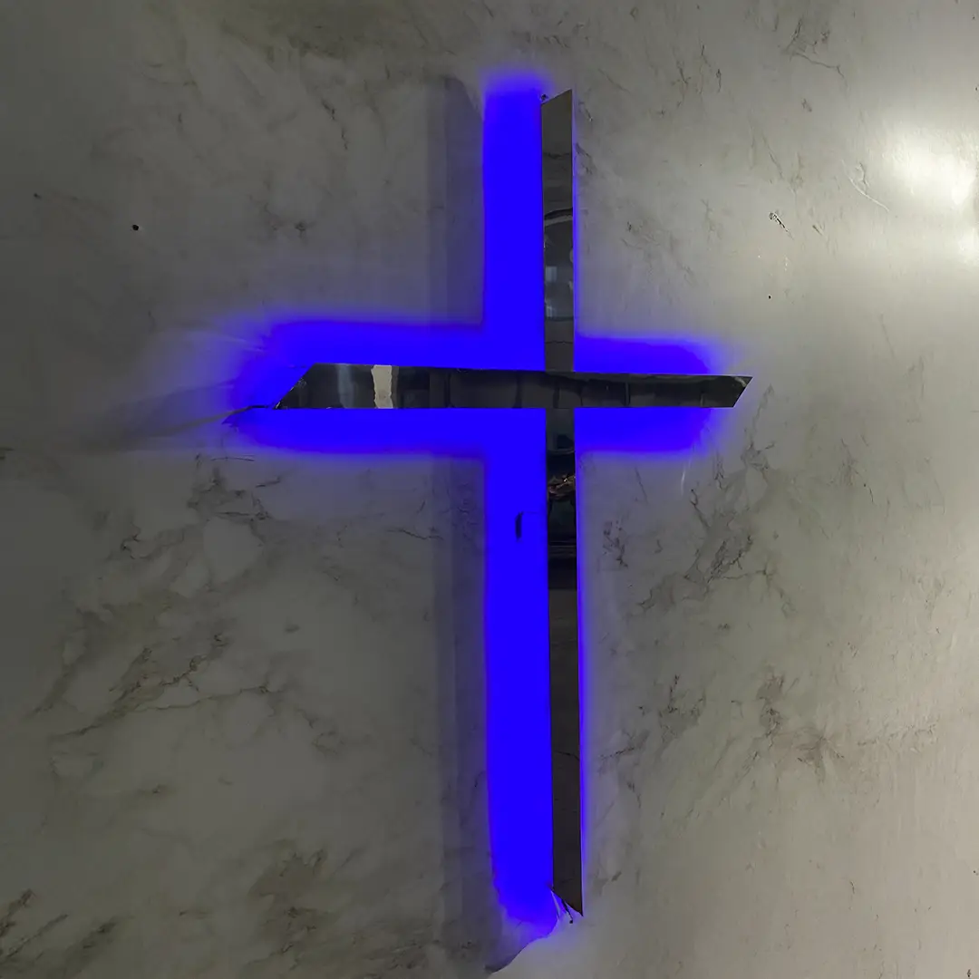 Letreiro Cruz Crucifixo