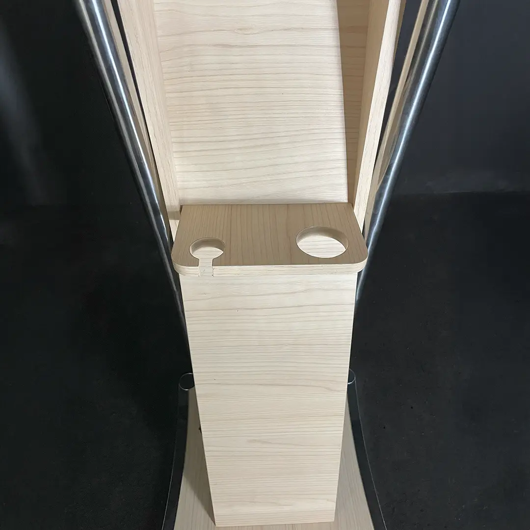 Púlpito de madeira para igreja felipe, Púlpito evangélico de madeira, Púlpito para igreja com LED, Púlpito com logomarca personalizada, Púlpito de madeira com aço inox, Púlpito de madeira com porta-Bíblia e rodinhas, Púlpito para igreja com acabamento artesanal, Púlpito de madeira com corte a laser, Púlpito evangélico com personalização em acrílico 3D, Púlpito de madeira resistente à água para igrejas, Púlpito de madeira para igrejas em Belo Horizonte, Comprar púlpito evangélico em Minas Gerais, Púlpito para igreja com entrega em todo o Brasil, Como escolher o melhor púlpito para igreja, Dicas para manutenção de púlpitos de madeira, Vantagens do púlpito com LED no altar